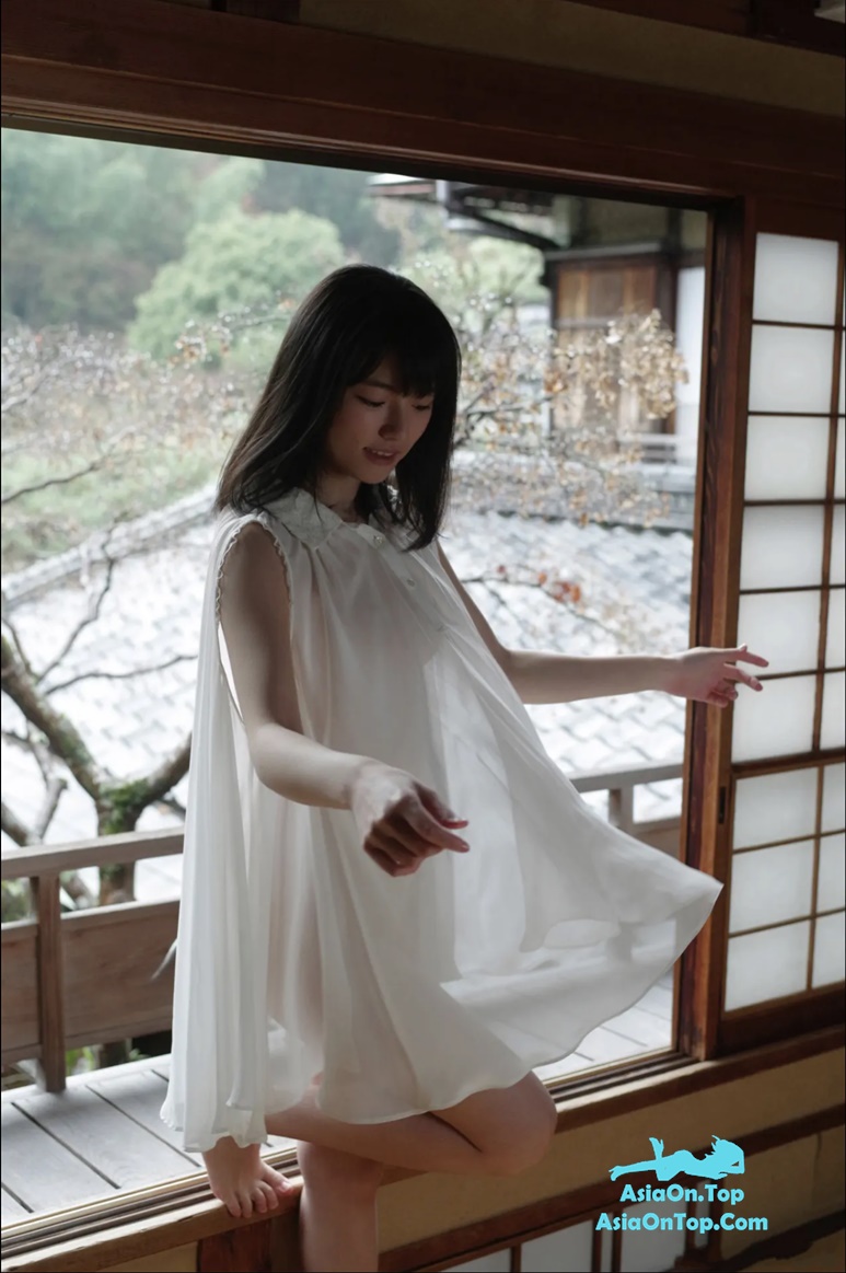 FRIDAY Digital Photo Hazuki Tsubasa 葉月つばさ – Red Zone Special Edition Vol.1