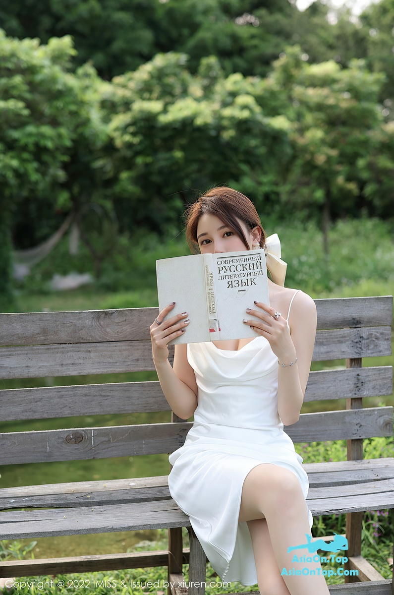 IMiss – AOT – Vol 682 Lynn Liu Yi Ning