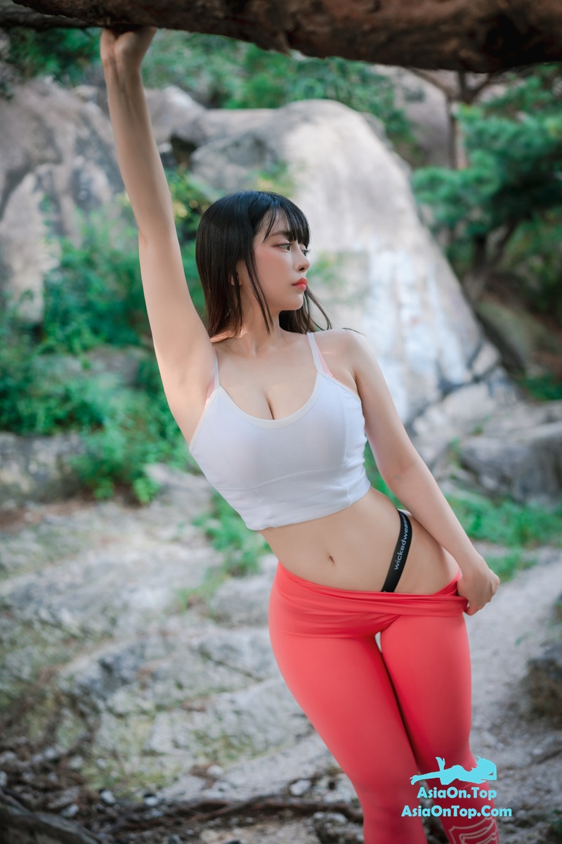 DJAWA Photo – ZziZzi: “Naughty Trekking 2nd Course” (+S.Ver)