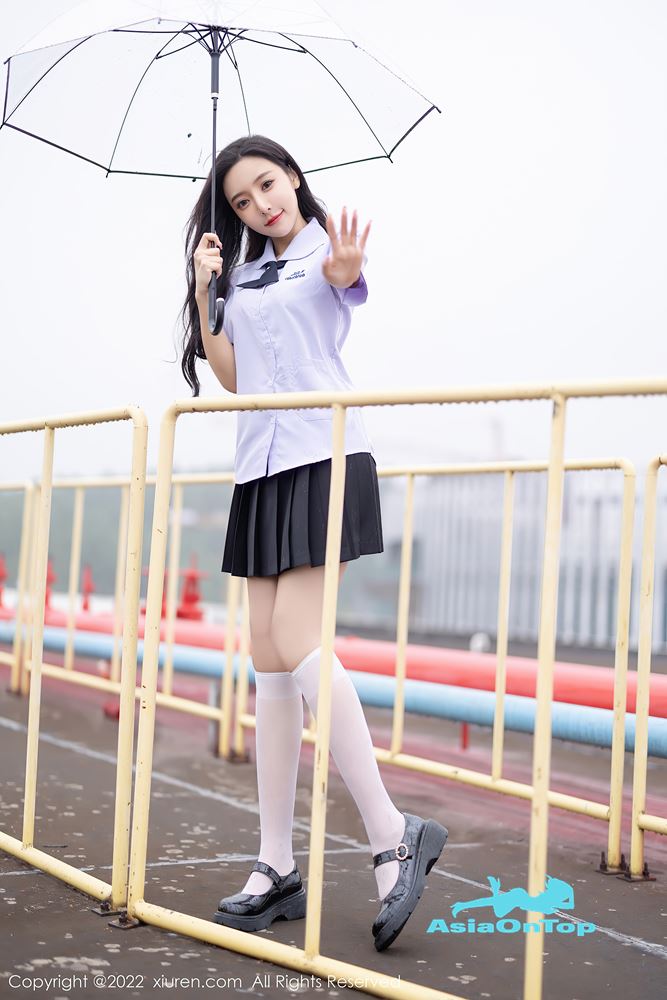XIUREN No 4819 – Yanni (王馨瑶)