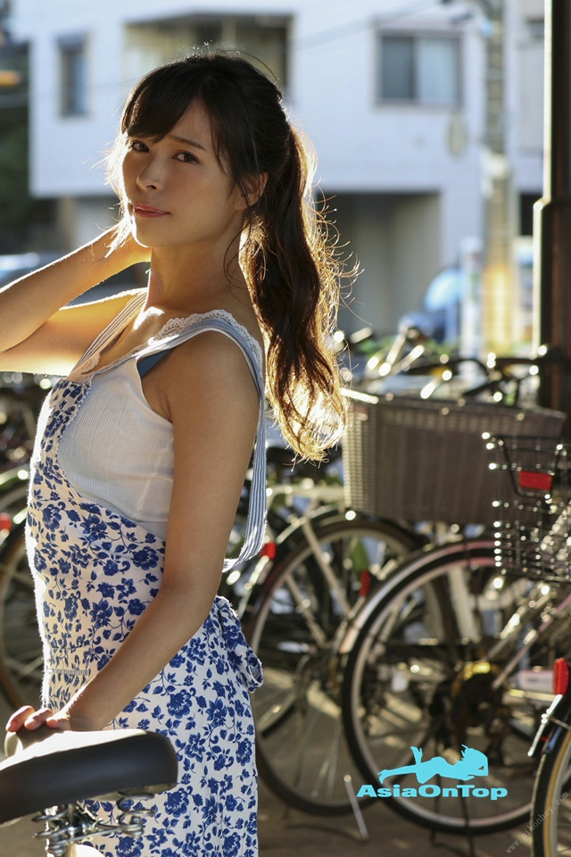 Photobook Kyouko Maki 真木今日子 Mezon Imano Koku Glossy caretaker めぞん今ノ刻 艶やかな管理人 2021-10-22