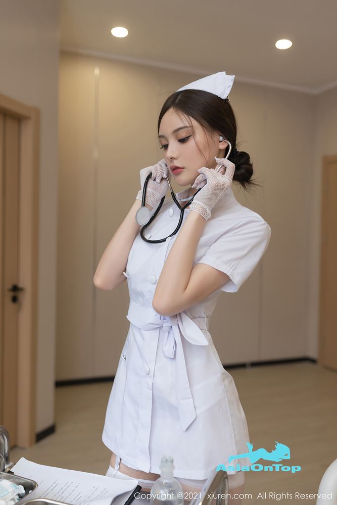 XIUREN No.3884 Wang Xinyi (王心怡)