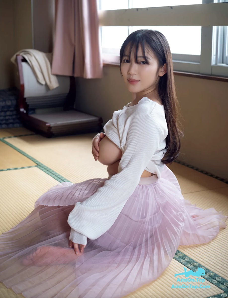 FRIDAYデジタル写真集 2022-06-17 Jun Amaki 天木じゅん – Reveals The Truth Of I Cup Milk In The Latest Photo Book