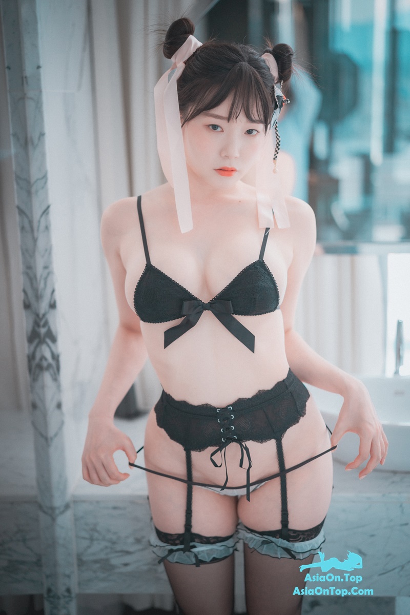 DJAWA Photo Pia (피아): “Goth & Oriental”