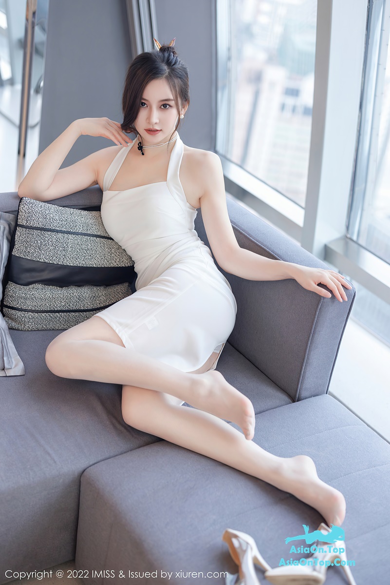 IMiss – AOT – Vol 705 – Vanessa