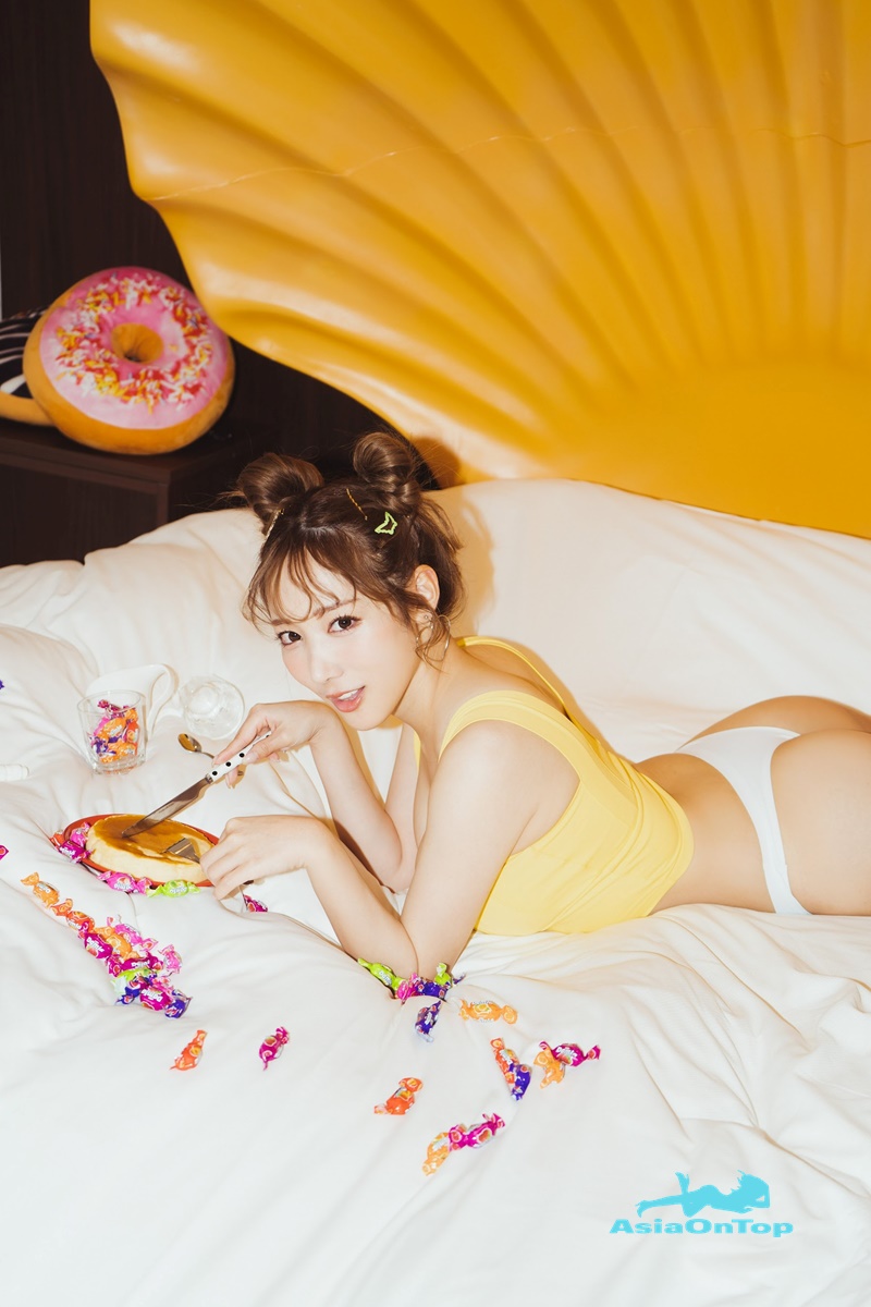 Photobook Mayuki Ito 伊藤舞雪 Private