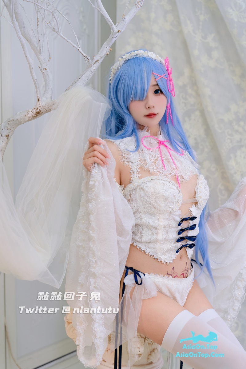 Coser@黏黏团子兔: 长发蕾姆 Long-haired Rem