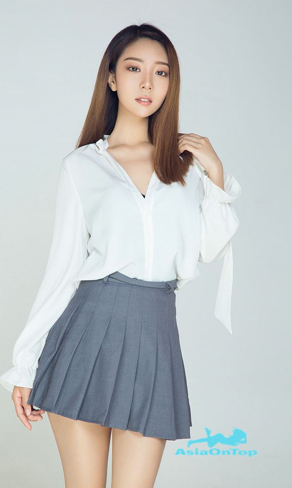 UGirls App No 1413 – Yi Ran Ran (依然然)