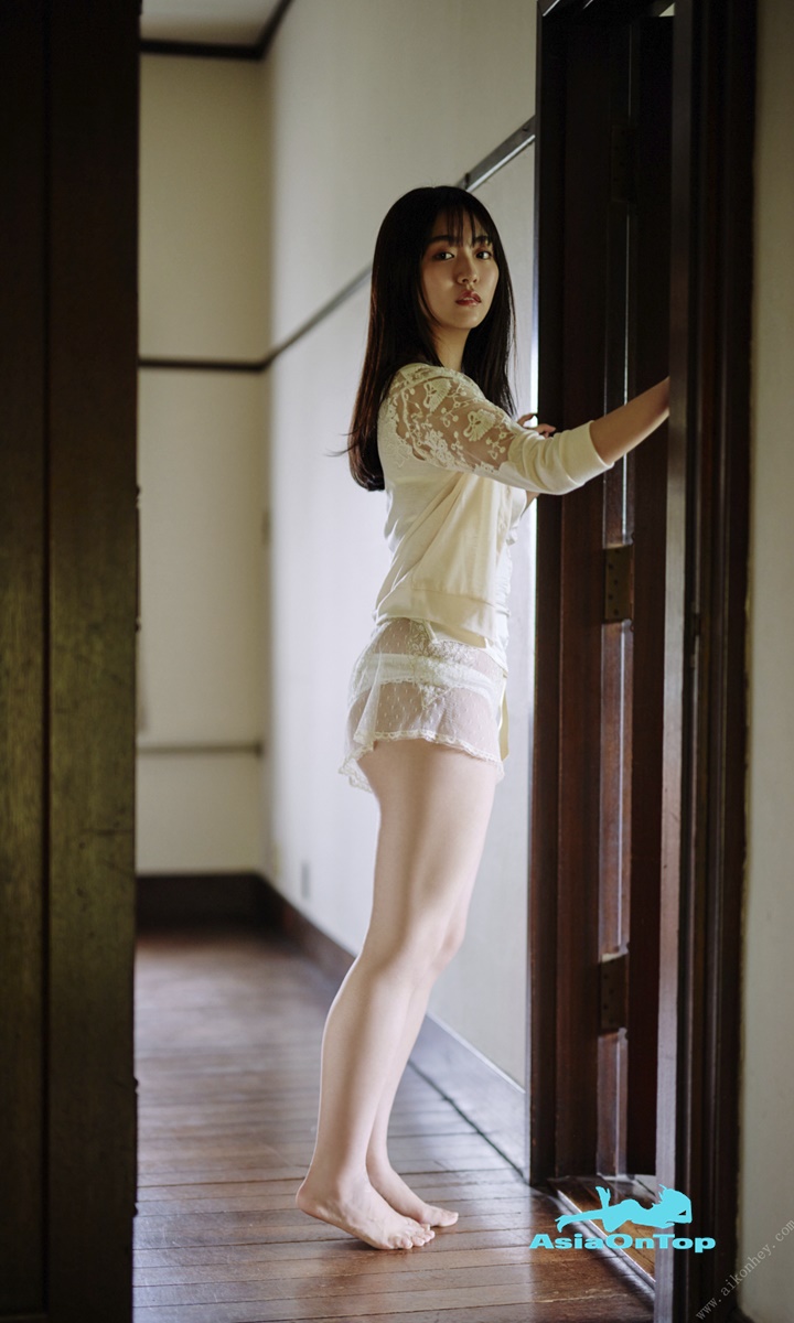 Weekly Photobook Runa Toyoda 豊田ルナ The magic of summer 夏の魔法 2022-08-08