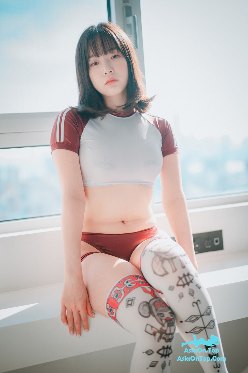 DJAWA Photo Pia (피아): “Private Athletic Class²”