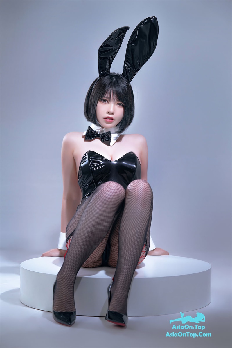 Coser@半半子: Bunny Vol.02