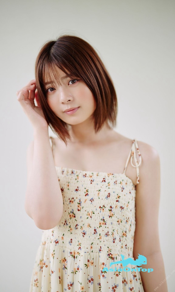 Photobook 2022-10-03 Yuna Hoshino 星乃夢奈 Heroine Of The New Era