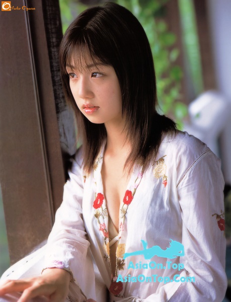 Photobook Yuko Ogura 小倉優子 – Missing And Kind