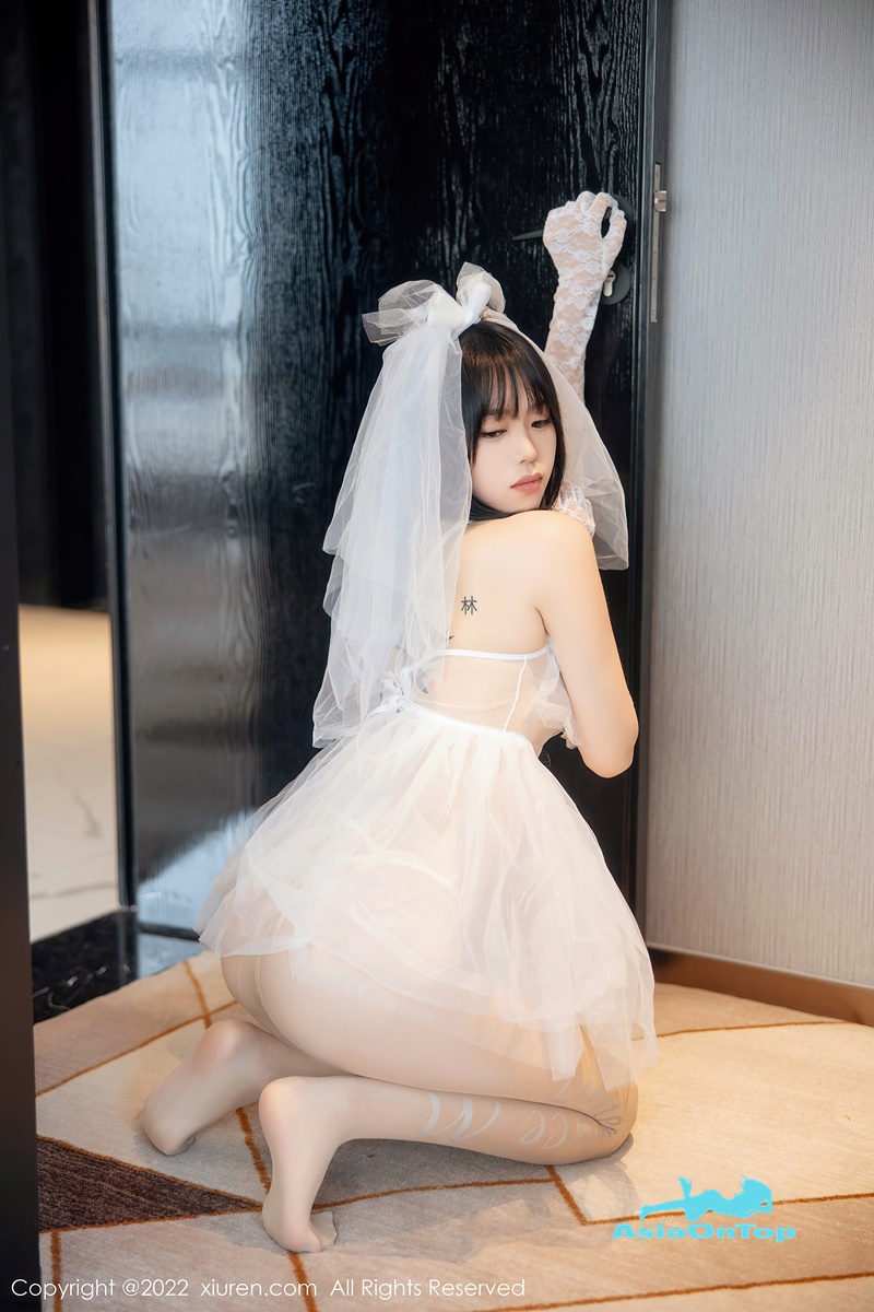 XIUREN No 5212 – 奶瓶