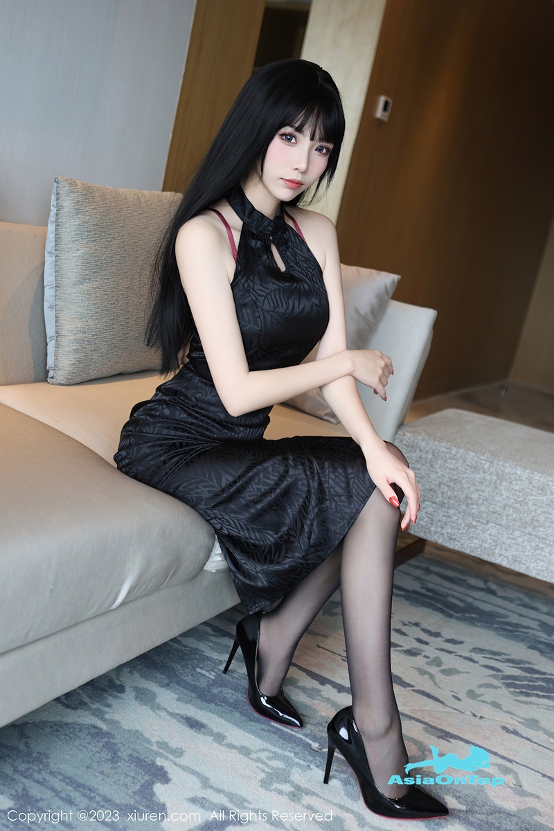 XIUREN No 6666 – Jiang Qi Qi (江七七)