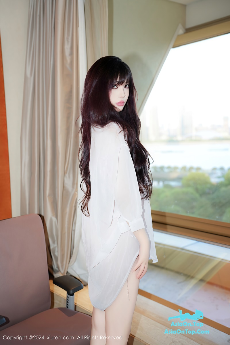 XIUREN 9002 – Jiu Jing A Yi (酒精阿姨) Sexy photo free download