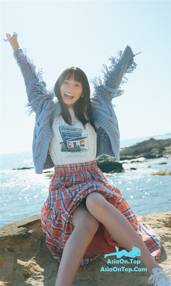 Fuka Kumazawa 熊澤風花 写真集 またたく。