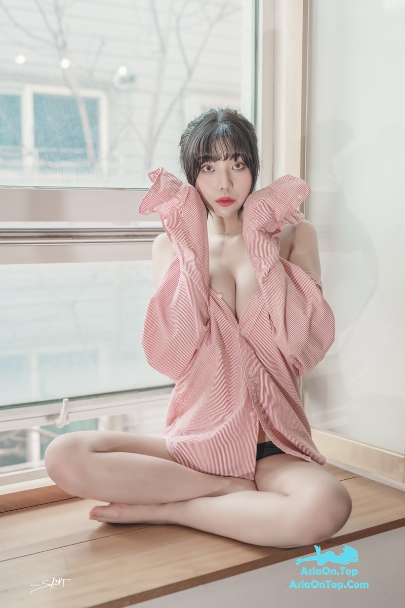 SaintPhotolife Vol.011 Yuna 유나 Love On Top