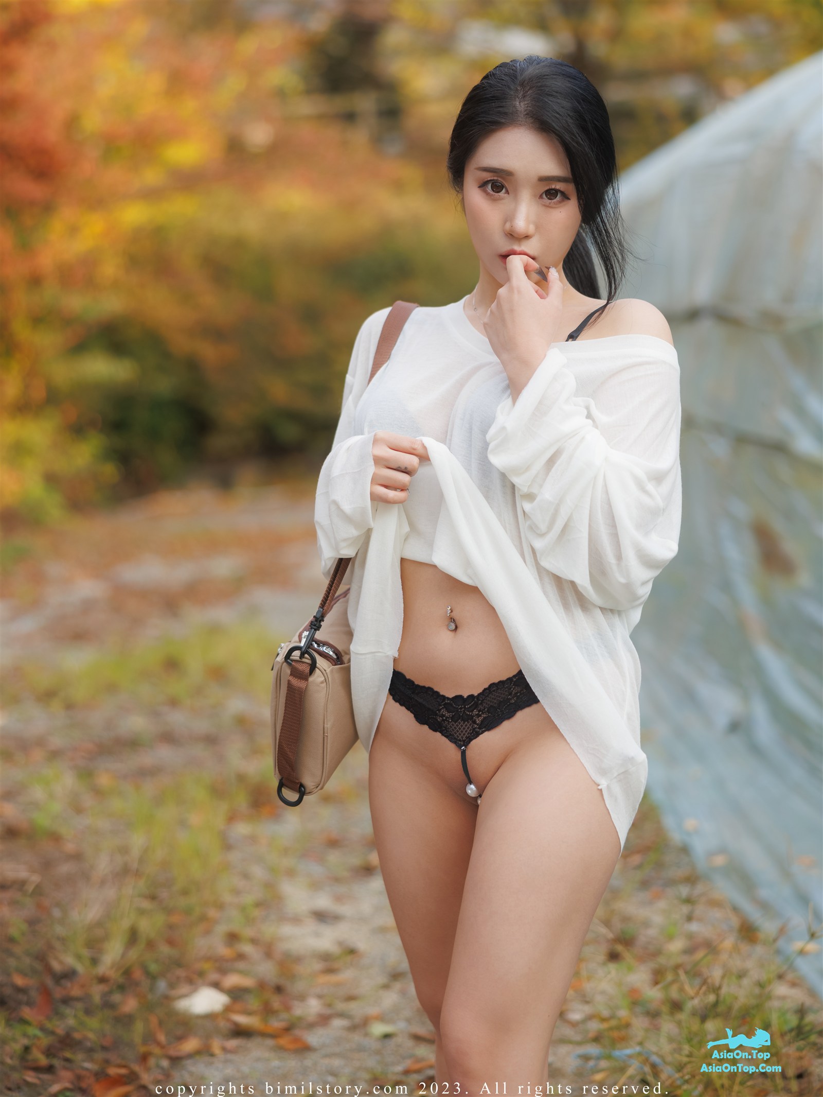 Bimilstory Bomi 보미 Vol.36 – Outdoor Exposure – Purpose Of Hiking A