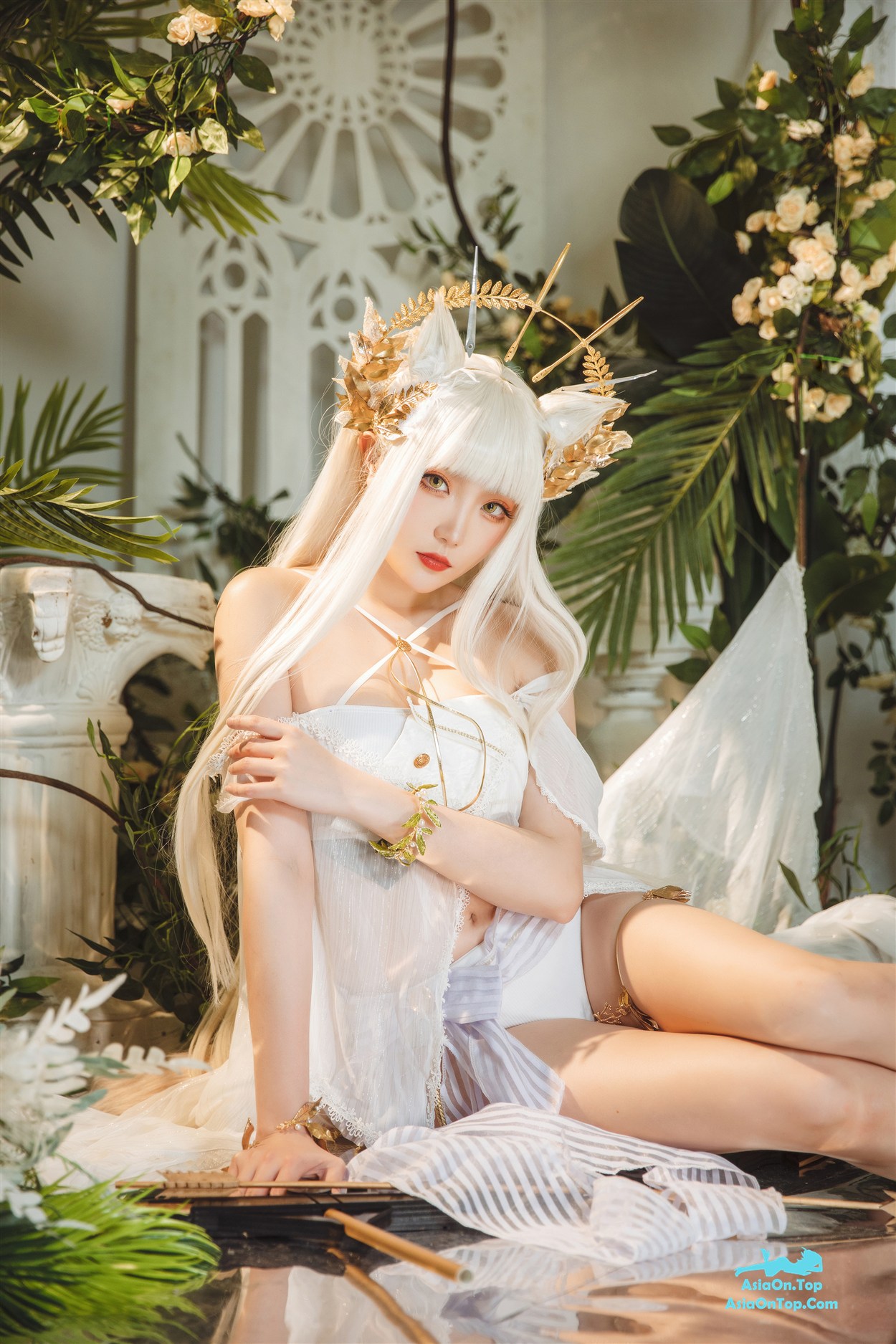 Coser@瓜希酱 – 明日方舟 白金泳装 (Platinum)