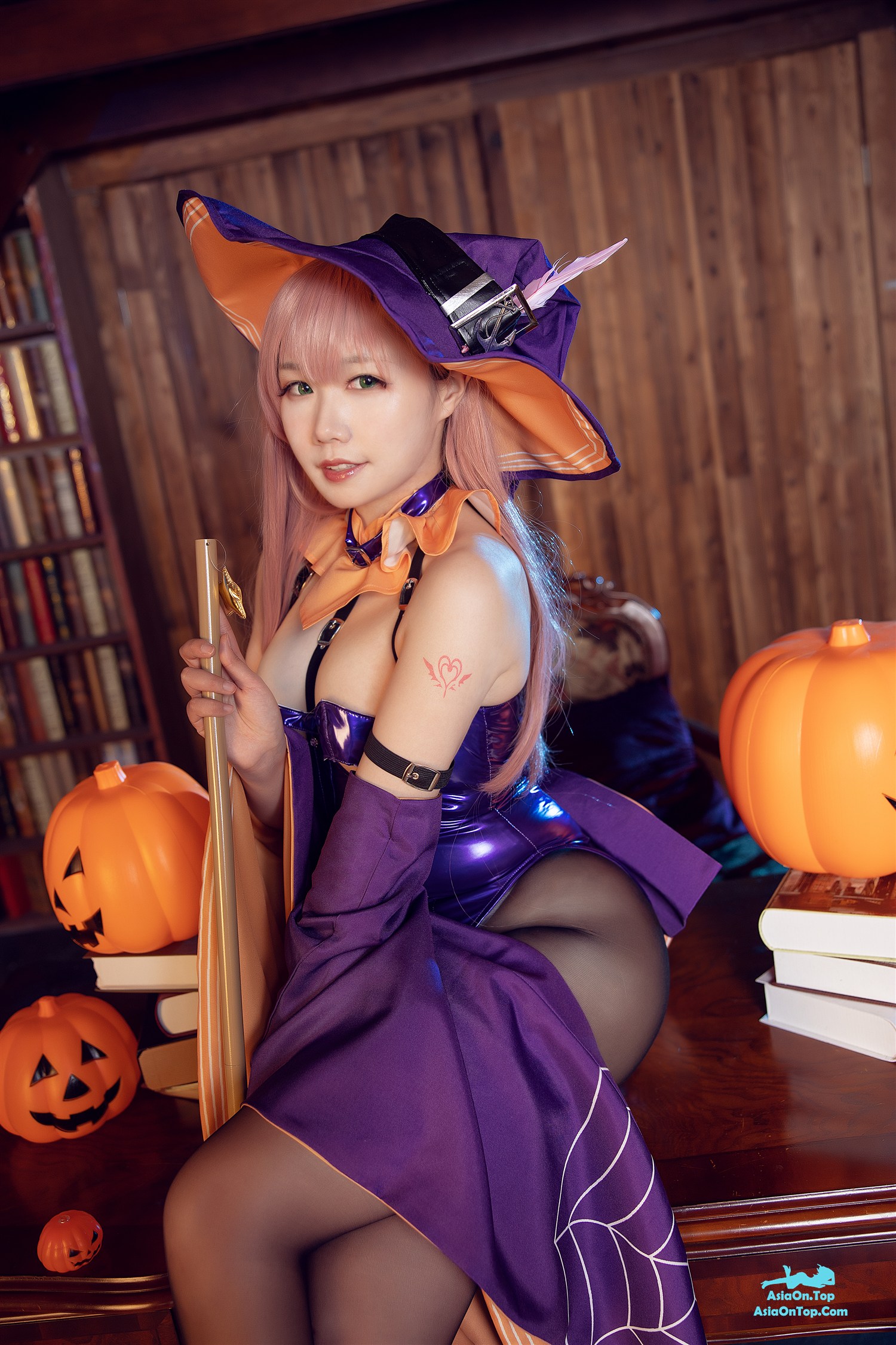 Coser@麻花麻花酱 – Memphis Halloween