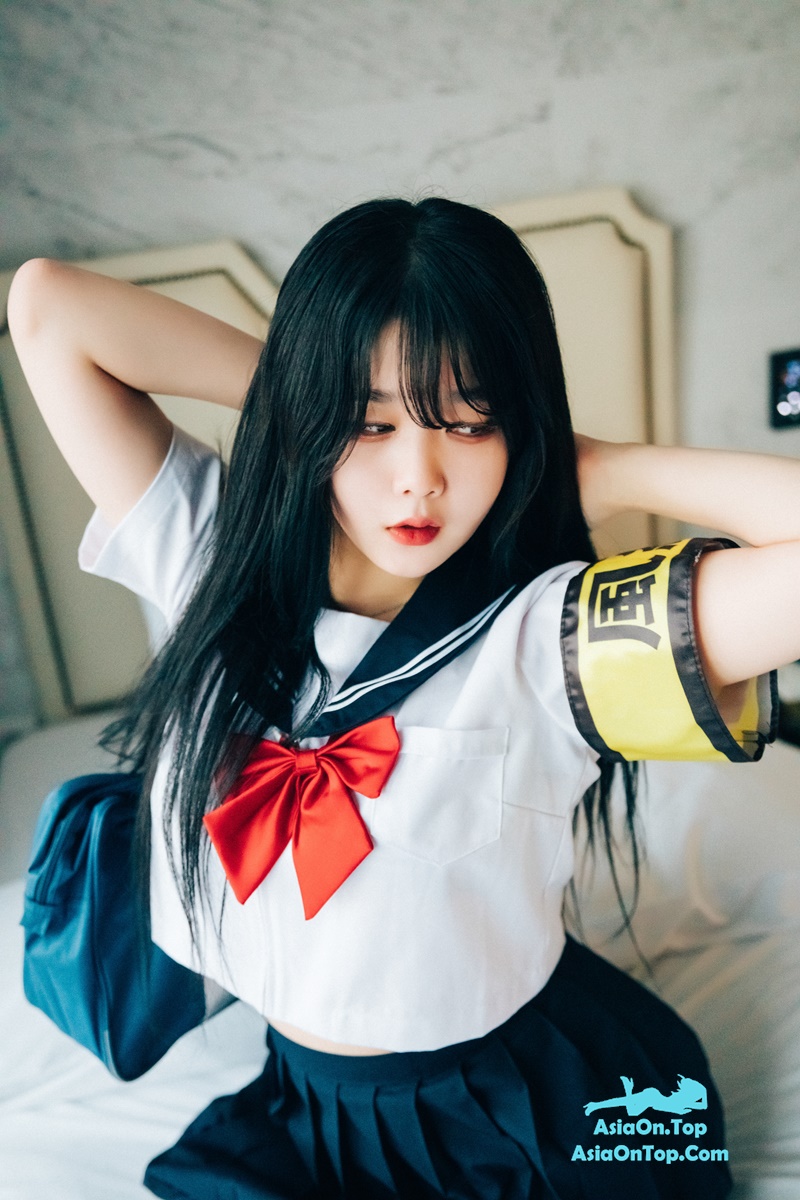Loozy Zia 지아 – Extra Visible