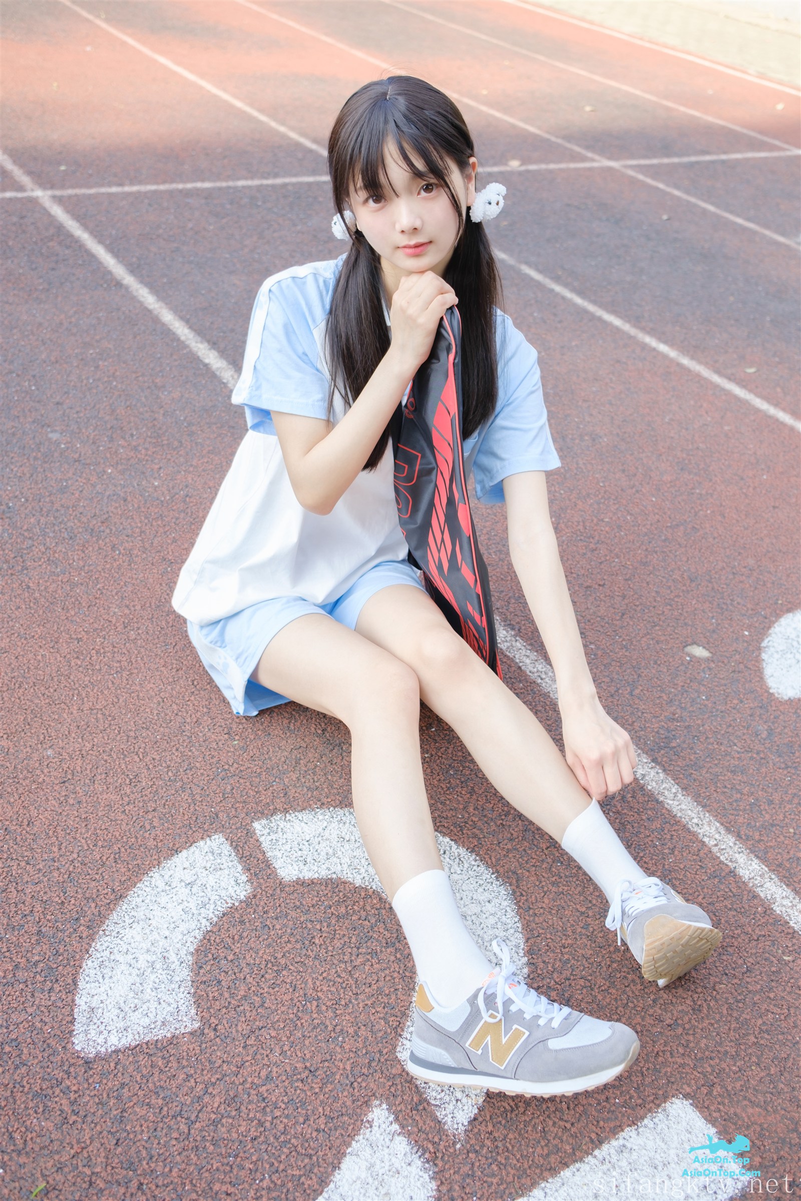 Coser@稚乖画册 – 美少女清纯与风骚并存