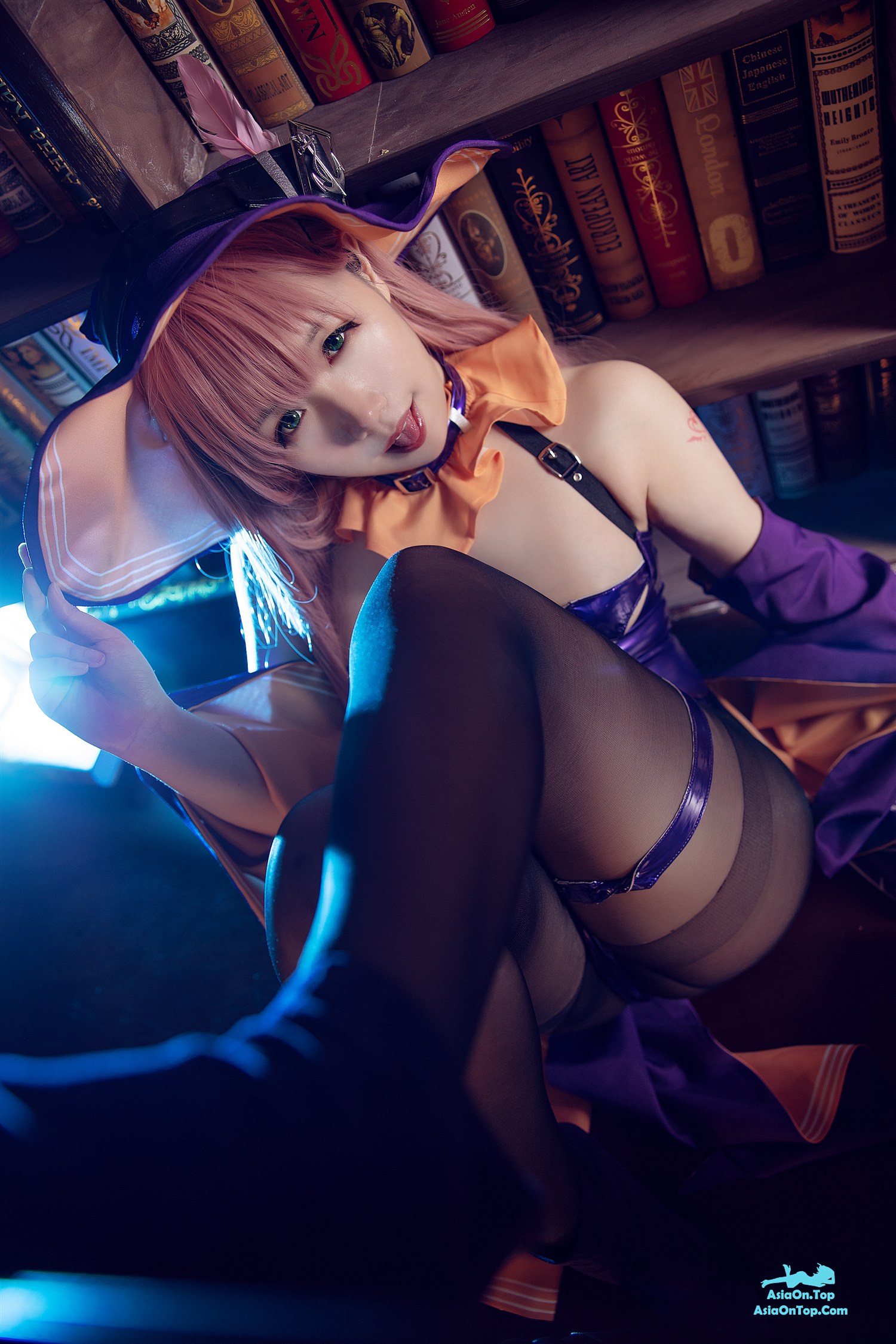 Coser@麻花麻花酱 – 孟菲斯