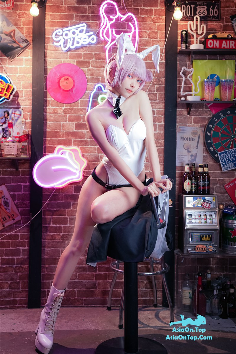 Coser@Ely_eee (ElyEE子) – Nazuna (Bunny & Night)