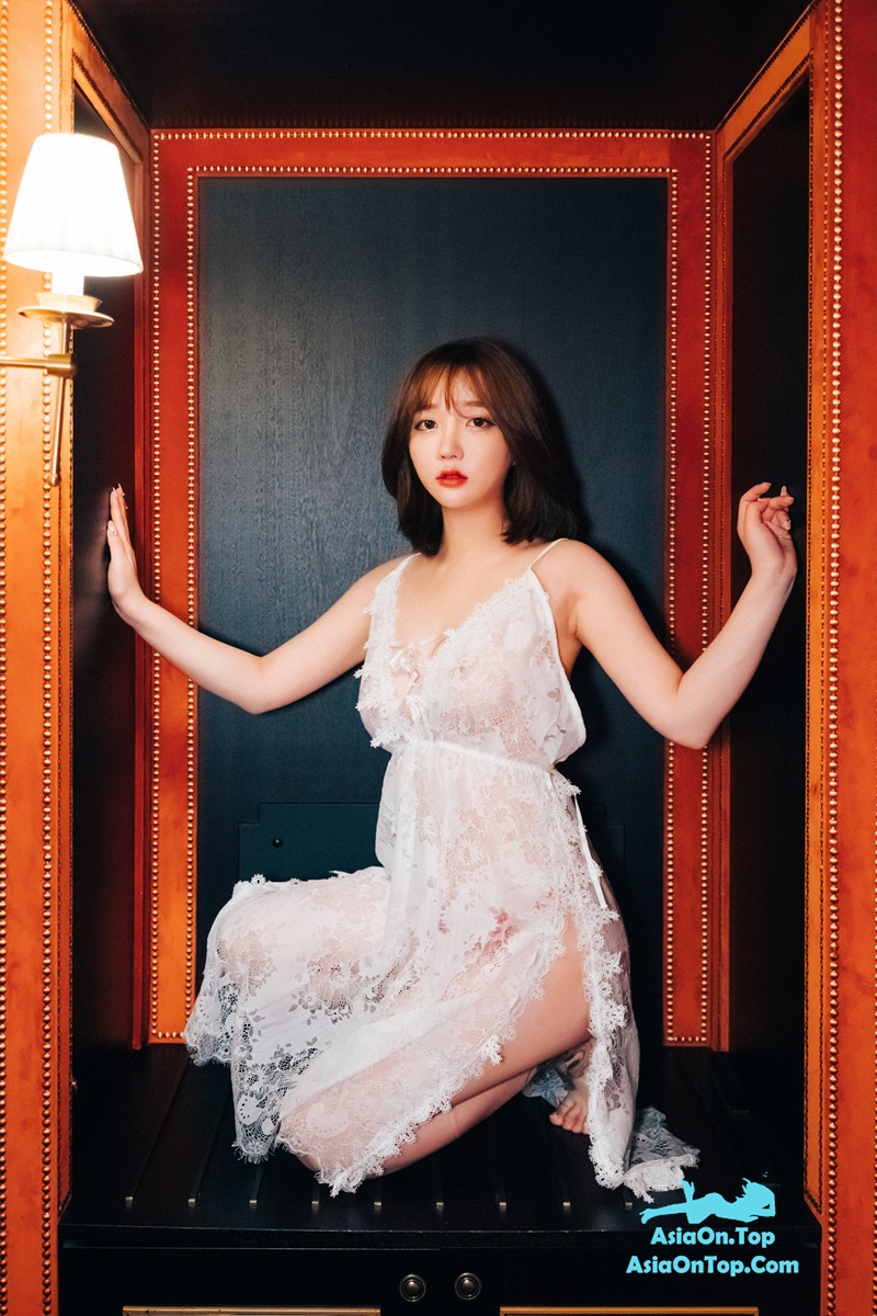 Loozy Son Ye-Eun 손예은 Halloqueen S.Ver
