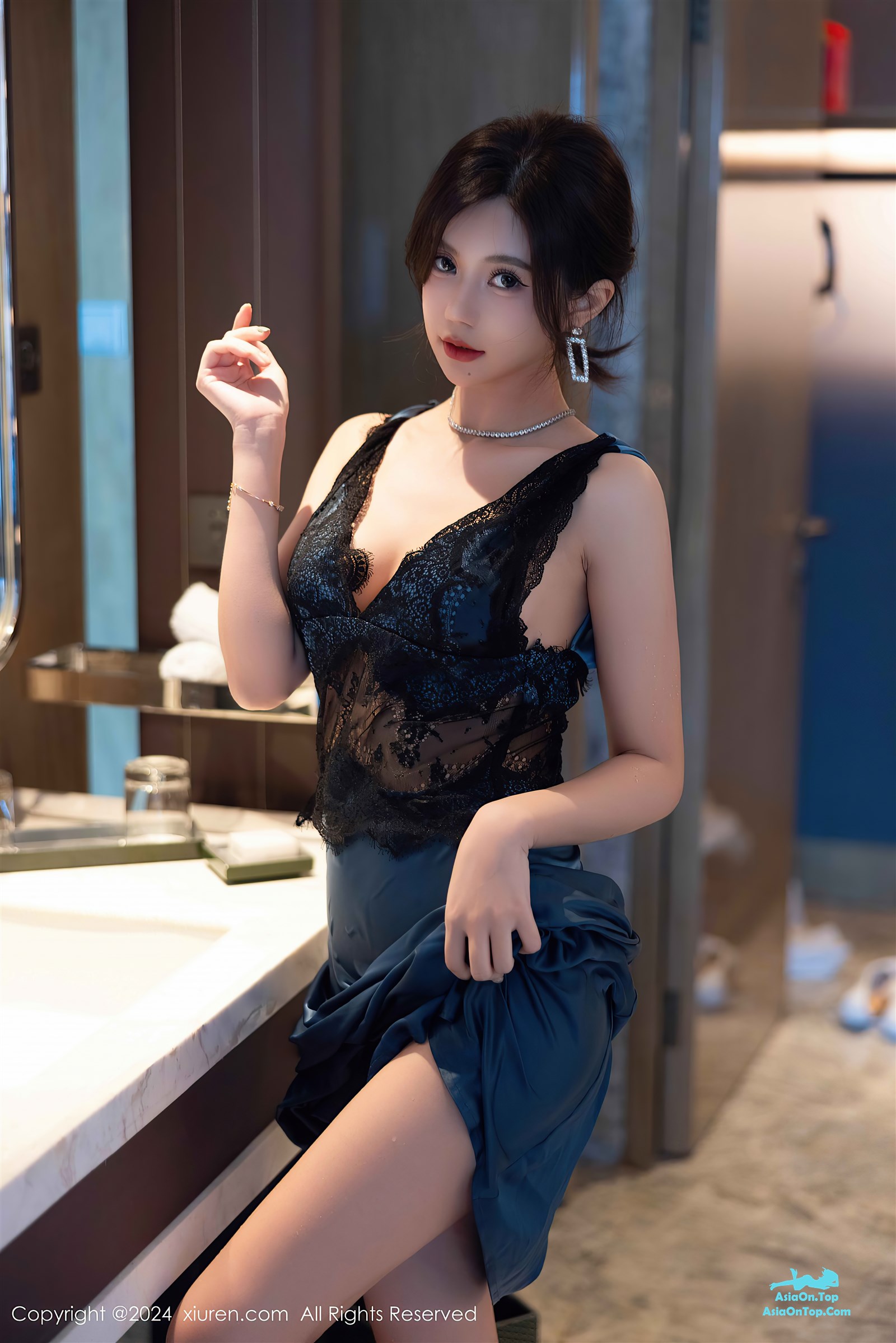 XiuRen秀人网 No.9310 绮里嘉ula