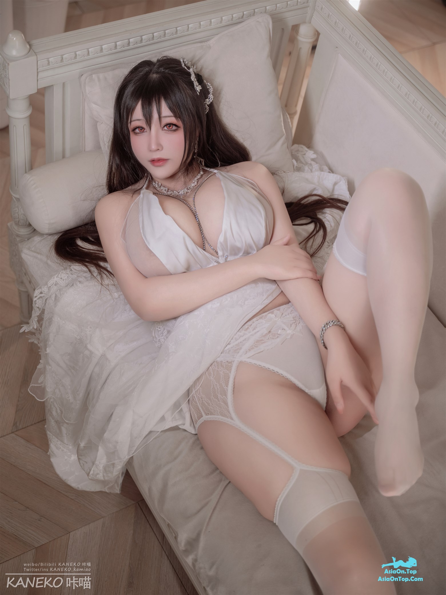 Coser@KANEKO_咔喵 – 大凤婚纱花嫁